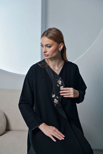 558